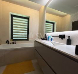 Apartament, 4 rooms with underground parking included Bucuresti/Pipera