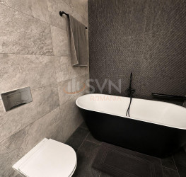 Apartament, 4 rooms with underground parking included Bucuresti/Timpuri Noi