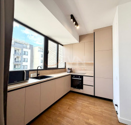 Apartament, 4 rooms with underground parking included Bucuresti/Pipera