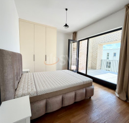 Apartament, 4 rooms with underground parking included Bucuresti/Pipera