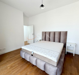 Apartament, 4 rooms with underground parking included Bucuresti/Pipera