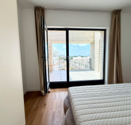 Apartament, 4 rooms with underground parking included Bucuresti/Pipera