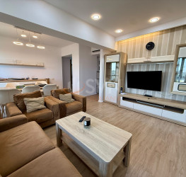 Apartament, 4 rooms with underground parking included Bucuresti/Pipera