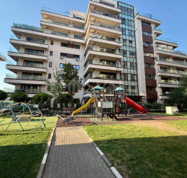 Apartament, 4 rooms with underground parking included Bucuresti/Pipera