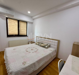 Apartament, 4 rooms with underground parking included Bucuresti/Pipera