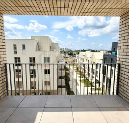 Apartament, 4 rooms with underground parking included Bucuresti/Pipera
