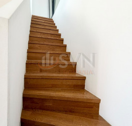 Apartament, 4 rooms with underground parking included Bucuresti/Pipera
