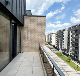 Apartament, 4 rooms with underground parking included Bucuresti/Pipera