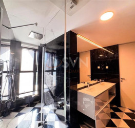 Apartament, 4 rooms with underground parking included Bucuresti/Primaverii