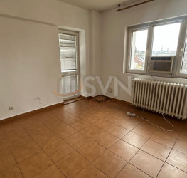 Apartament, 5 camere, 108 mp Bucuresti/P-ta Unirii