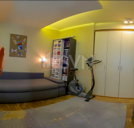Apartament, 5 camere cu loc parcare exterior inclus Bucuresti/Iancu Nicolae