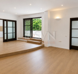 Apartament, 5 camere cu loc parcare exterior inclus Bucuresti/Kiseleff