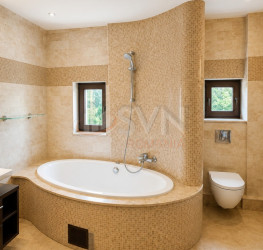 Apartament, 5 camere cu loc parcare exterior inclus Bucuresti/Kiseleff