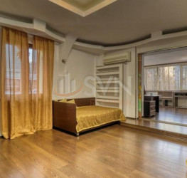 Apartament, 5 camere cu loc parcare exterior inclus Bucuresti/1 Mai