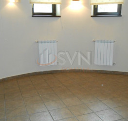 Apartament, 5 camere cu loc parcare exterior inclus Bucuresti/Capitale