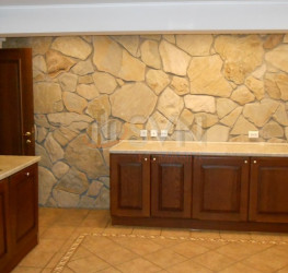 Apartament, 5 camere cu loc parcare exterior inclus Bucuresti/Capitale