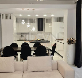 Apartament, 5 camere cu loc parcare subteran inclus Bucuresti/Herastrau