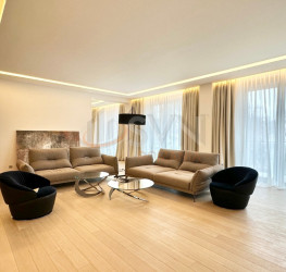 Apartament, 5 camere cu loc parcare subteran inclus Bucuresti/Kiseleff