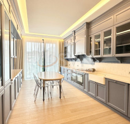 Apartament, 5 camere cu loc parcare subteran inclus Bucuresti/Kiseleff