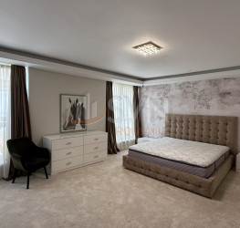Apartament, 5 camere cu loc parcare subteran inclus Bucuresti/Herastrau
