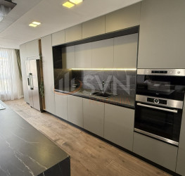 Apartament, 5 camere cu loc parcare subteran inclus Bucuresti/Herastrau