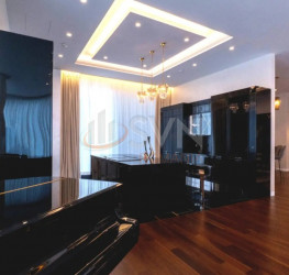 Apartament, 5 camere cu loc parcare subteran inclus Bucuresti/Herastrau