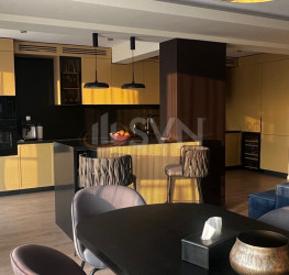 Apartament, 5 camere cu loc parcare subteran inclus Bucuresti/Iancu Nicolae