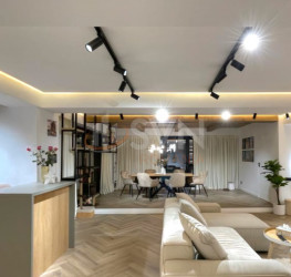 Apartament, 5 camere cu loc parcare subteran inclus Bucuresti/Cismigiu