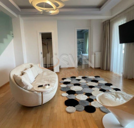 Apartament, 5 camere cu loc parcare subteran inclus Bucuresti/Stefan Cel Mare