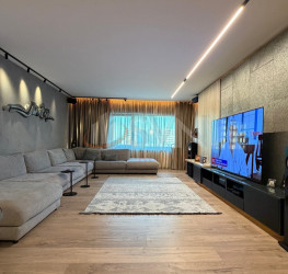 Apartament, 5 camere cu loc parcare subteran inclus Bucuresti/Herastrau