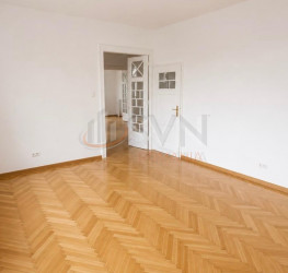 Apartament, 5 rooms, 130 mp Bucuresti/P-ta Unirii