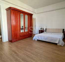 Apartament, 5 rooms, 136 mp Bucuresti/P-ta Rosetti