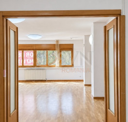 Apartament, 5 rooms, 200 mp Bucuresti/Aviatorilor