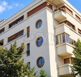 Apartament, 5 rooms, 200 mp Bucuresti/Aviatorilor