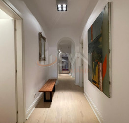 Apartament, 5 rooms, 221 mp Bucuresti/Capitale