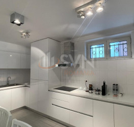 Apartament, 5 rooms, 221 mp Bucuresti/Capitale