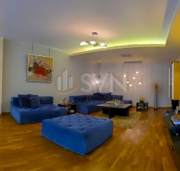 Apartament, 5 rooms with outdoor parking included Bucuresti/Iancu Nicolae