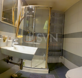 Apartament, 5 rooms with outdoor parking included Bucuresti/Iancu Nicolae