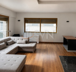 Apartament, 5 rooms with outdoor parking included Bucuresti/Primaverii