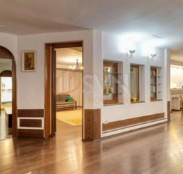 Apartament, 5 rooms with outdoor parking included Bucuresti/1 Mai