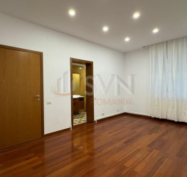 Apartament, 5 rooms with underground parking included Bucuresti/Primaverii