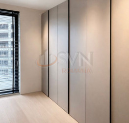 Apartament, 5 rooms with underground parking included Bucuresti/Timpuri Noi