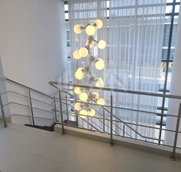 Apartament, 5 rooms with underground parking included Bucuresti/Lacul Tei
