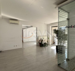 Apartament, 5 rooms with underground parking included Bucuresti/P-ta Victoriei