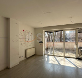 Apartament, 5 rooms with underground parking included Bucuresti/P-ta Victoriei