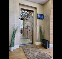 Apartament, 5 rooms with underground parking included Bucuresti/Sisesti