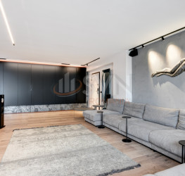 Apartament, 5 rooms with underground parking included Bucuresti/Herastrau