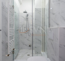 Apartament, 6 camere, 170 mp Bucuresti/P-ta Universitatii