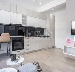 Apartament, 6 camere, 170 mp Bucuresti/P-ta Universitatii