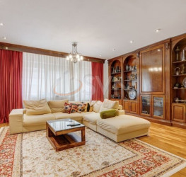 Apartament, 6 camere cu loc parcare subteran inclus Bucuresti/Herastrau